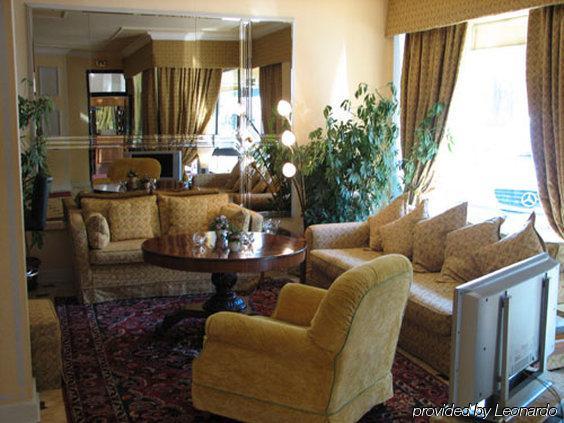 Mercure Hotel Duesseldorf Zentrum Interior photo